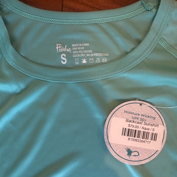NWT FisheWear Backcast Sunshirt in Aqua; Size Small - Picture 13 of 14